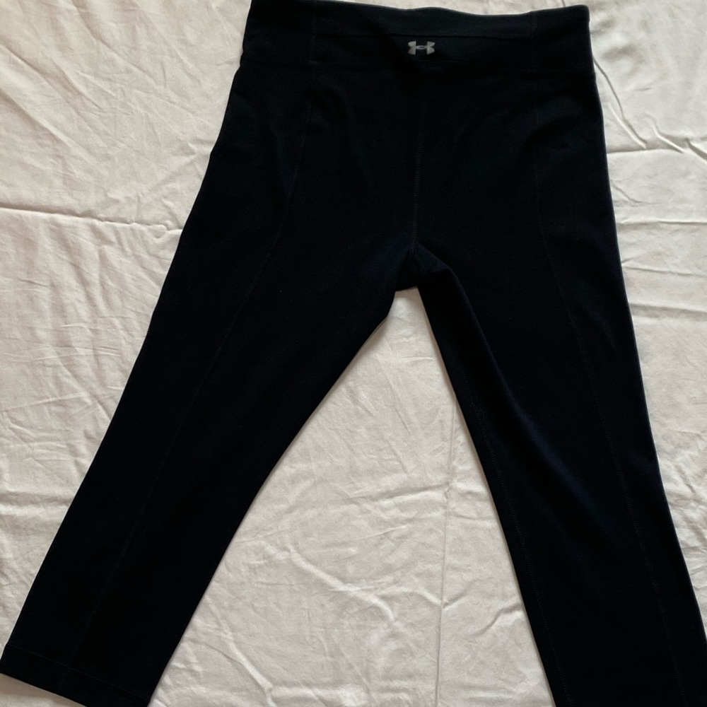 Under Armour Black Capri Leggings